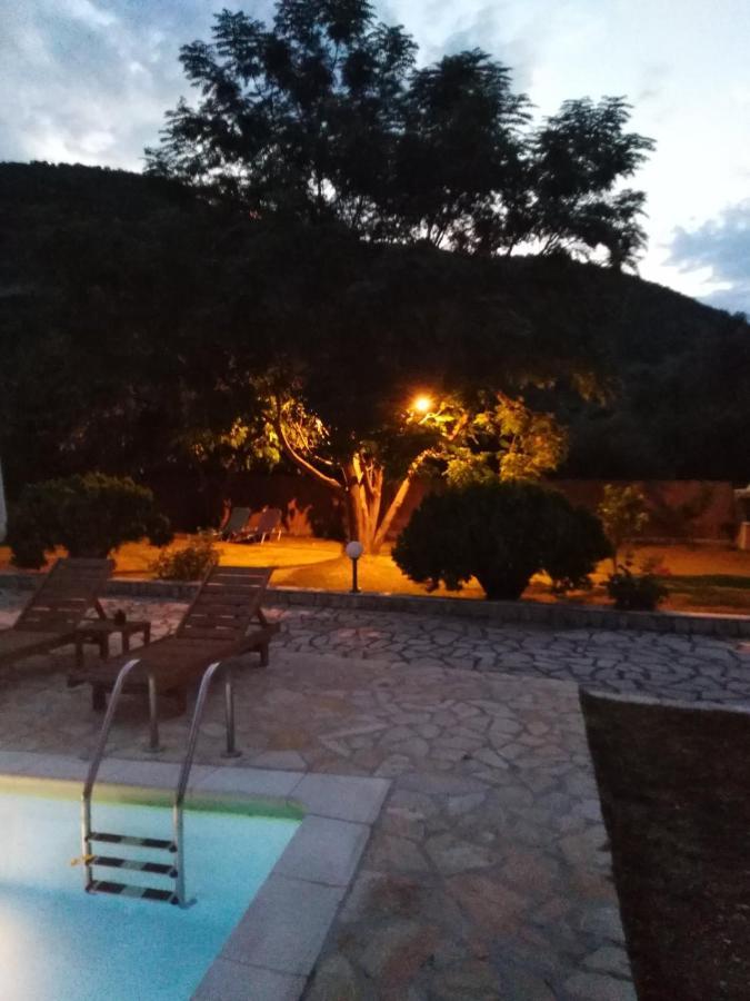Red Villa Nydri (Lefkada) Exterior foto